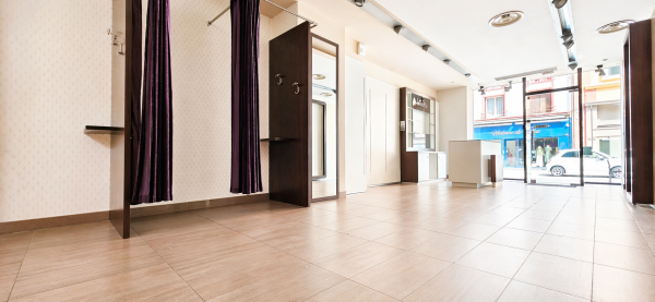 Location Immobilier Professionnel Local commercial Évreux 27000