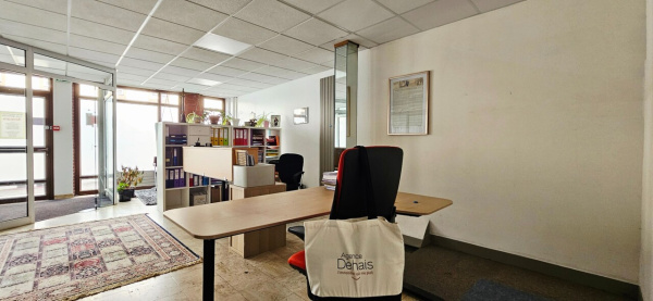 Location Immobilier Professionnel Local commercial Évreux 27000